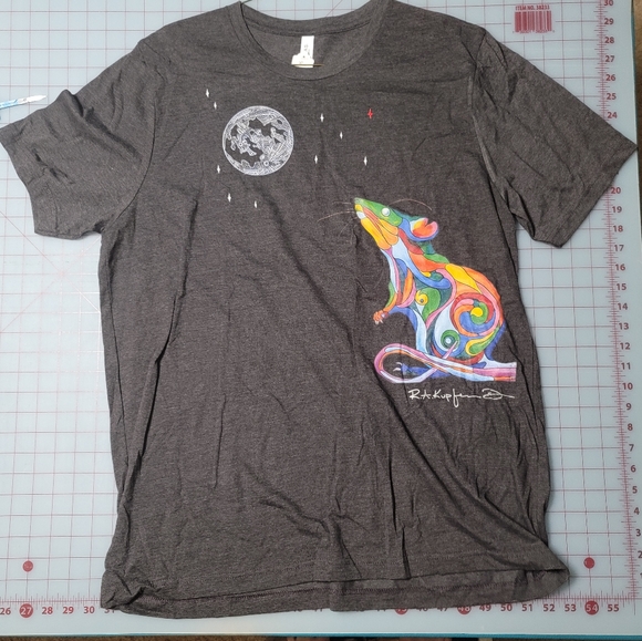 Embroidered Crew-Neck Graphic Tee "Rat" by rk3handcrafted - Picture 4 of 5